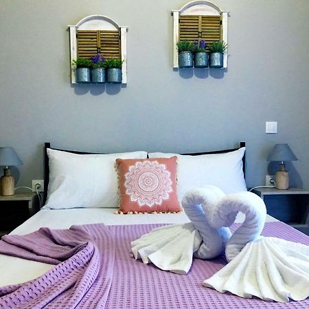 Almira - Rooms To Let Nea Roda Dış mekan fotoğraf