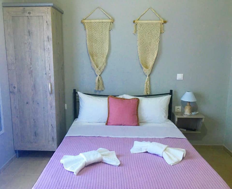 Almira - Rooms To Let Nea Roda Dış mekan fotoğraf