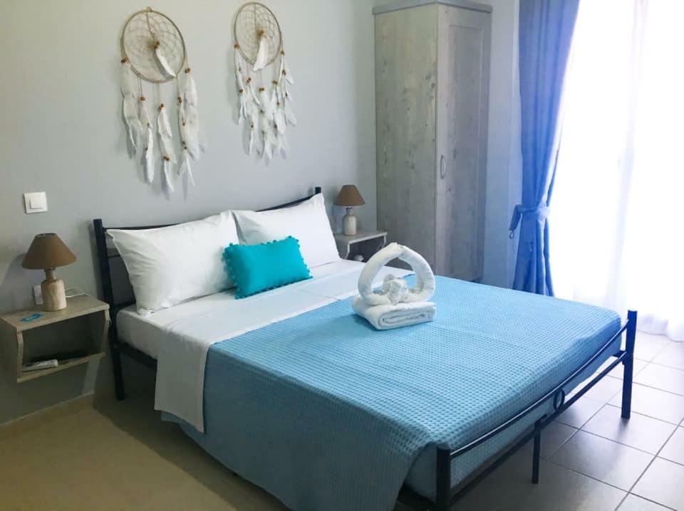 Almira - Rooms To Let Nea Roda Dış mekan fotoğraf