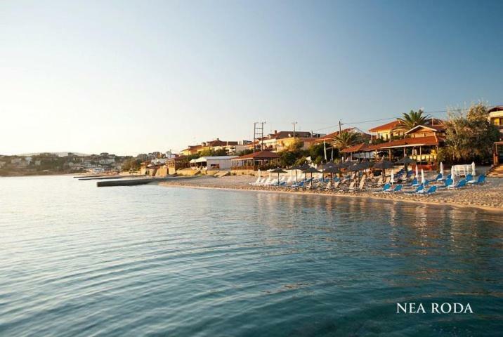 Almira - Rooms To Let Nea Roda Dış mekan fotoğraf